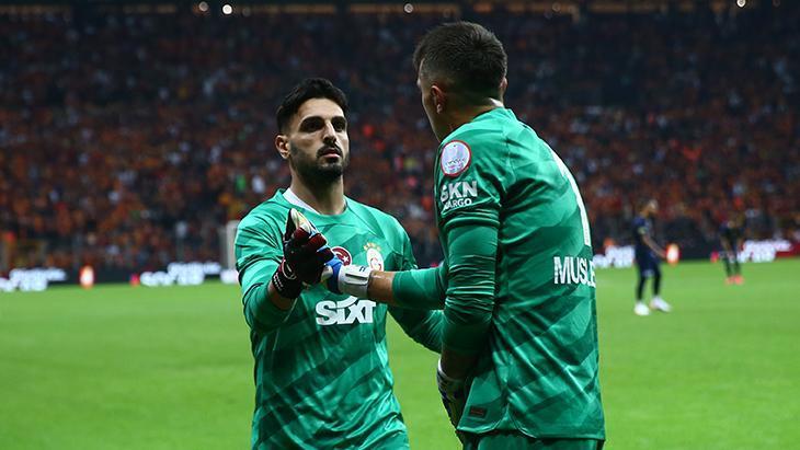 Galatasaray’da Günay Güvenç kalede devleşti!